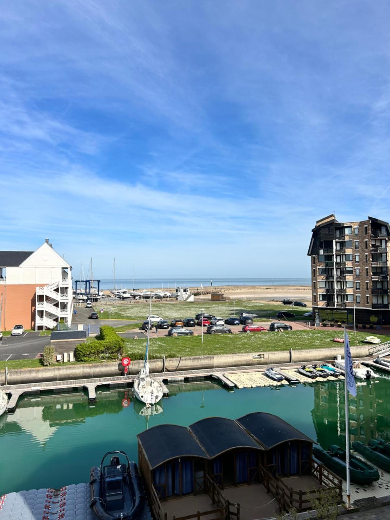La Marina-Studio, Vue Mer Avec Balneo Deauville Zewnętrze zdjęcie